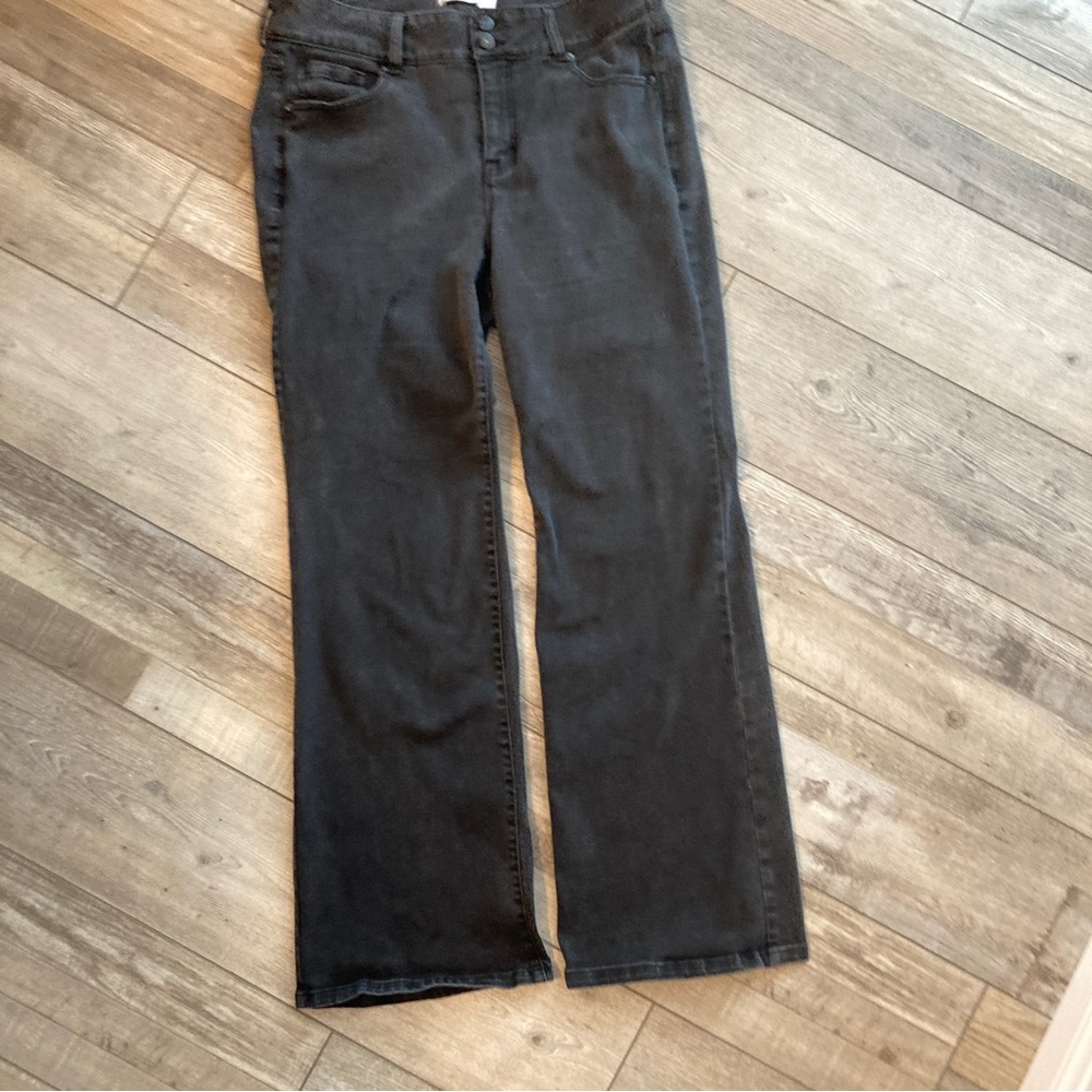 PLUS SIZE LANE BRYANT BLACK JEANS